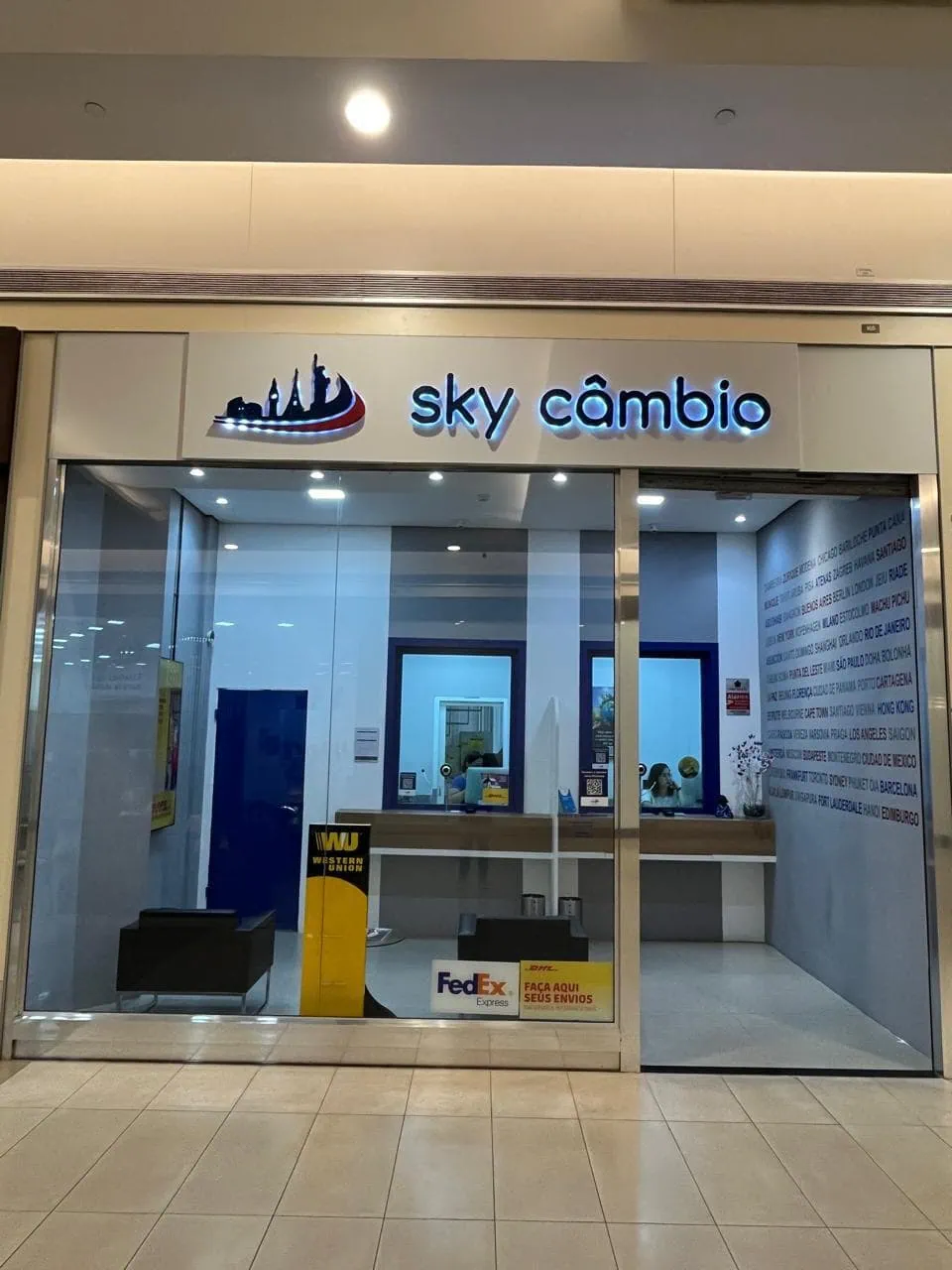 Unidade Sky Câmbio no Golden Square Shopping